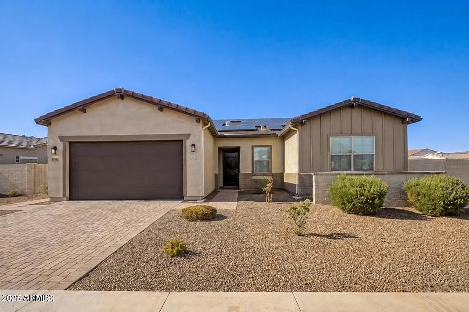 3 bed, 2.0 bath, 2132 sqft, $2,850 — Photo 2