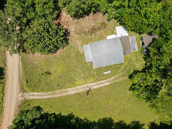 3rd image of 386 Lena Ln #0