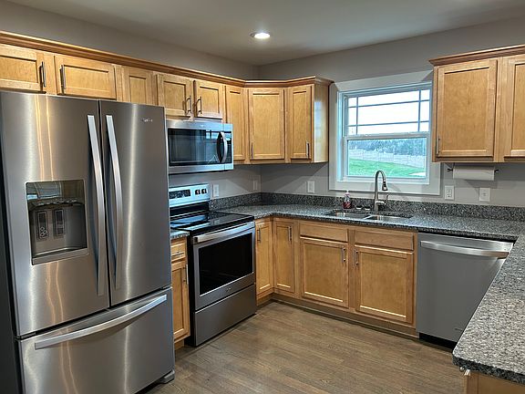 4th image of 106 Bluebird Meadows Ct