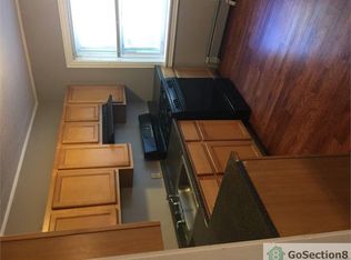 15 E Mowry St, Chester, PA 19013