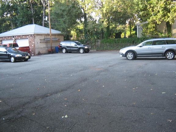 5th image of 35 Park Ave