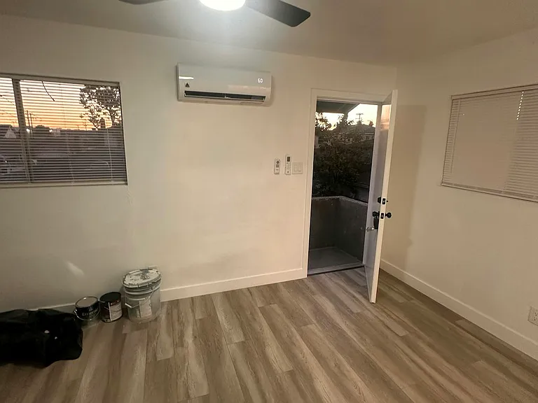 934 Simmons Ave #1/2 — Photo 9