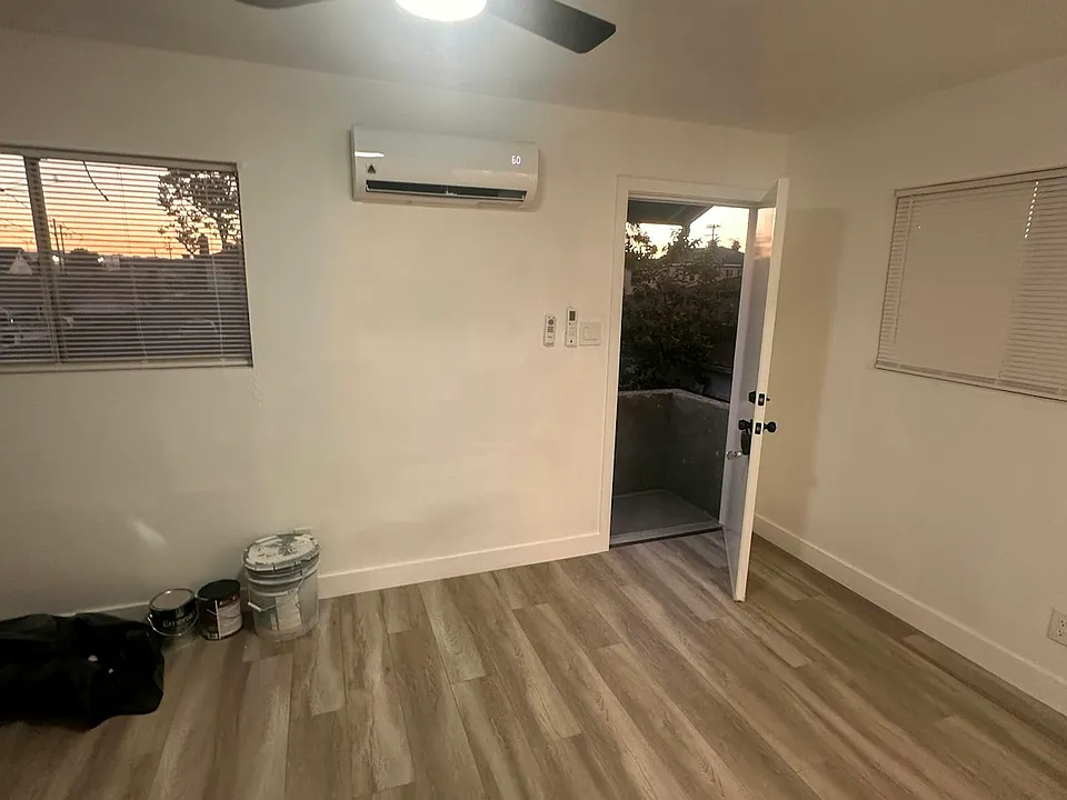 934 1/2 Simmons Ave #936