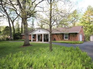 810 Greenwood Ave, Carpentersville, IL 60110