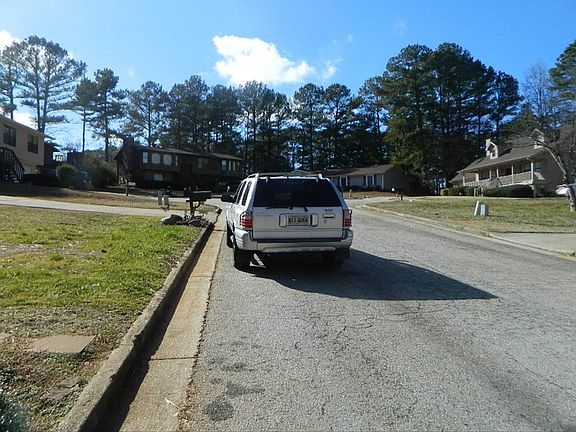 4th image of 2232 Hightrail Ct