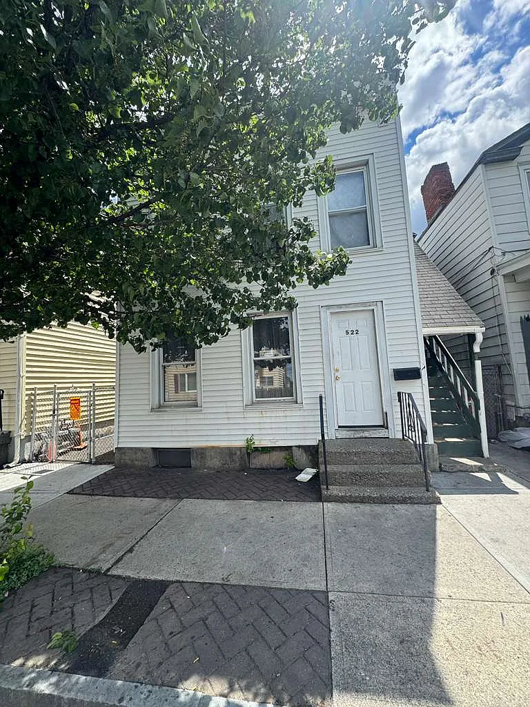 2 bed, 1496 sqft, $1,190 — Photo 2
