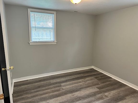 5th image of 1513 1/2 3rd Ave