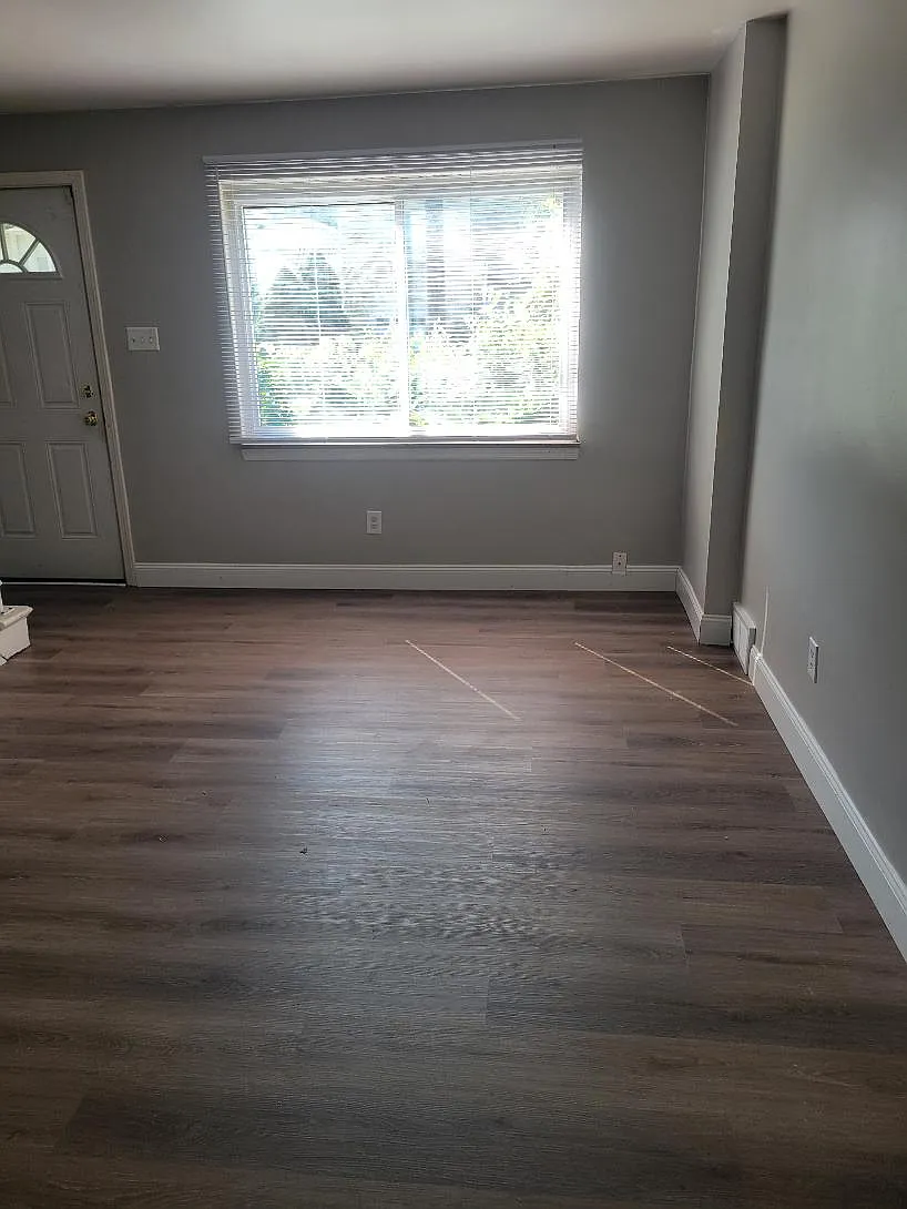 2 bed, 1050 sqft, $1,200 — Photo 4