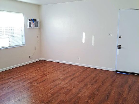 5th image of 13930 Lubican St APT 8