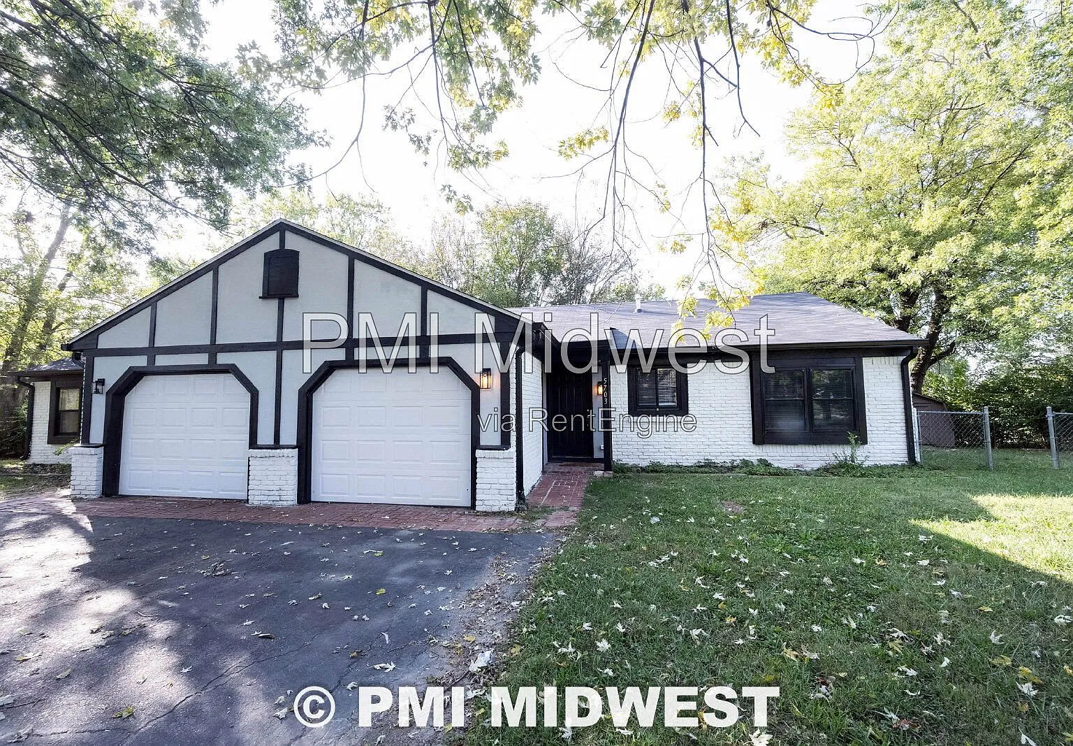 2 bed, 1.0 bath, 1088 sqft, $1,399 — Photo 1