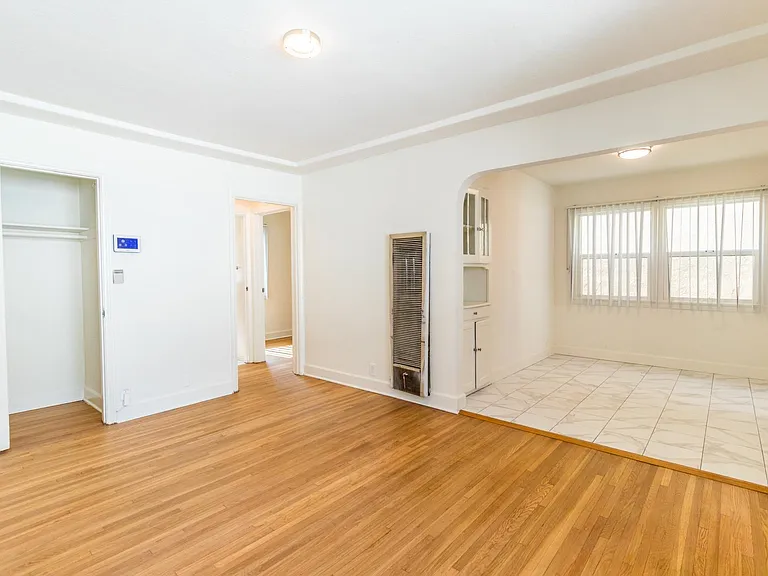 6341 Templeton St #F — Photo 3
