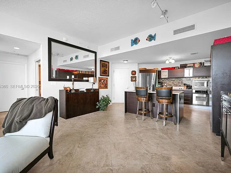 1900 N Bayshore Dr #5103 — Photo 9