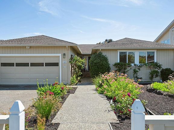 5th image of 672 Riviera Circle