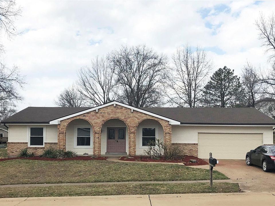 1st image of 15439 Rockmoor Dr