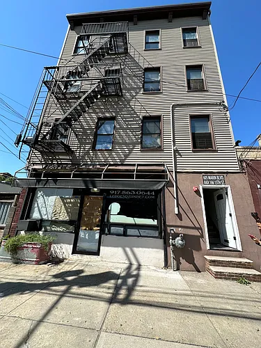 166 15th St #4 Photo 1