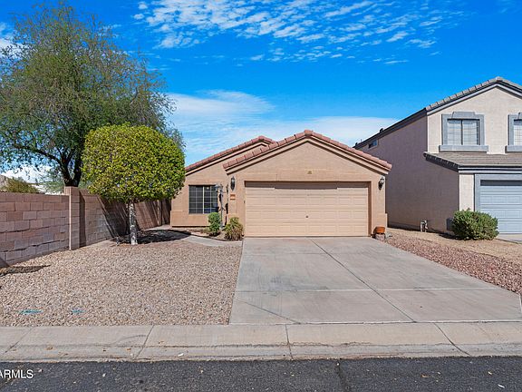 2nd image of 10902 E ARCADIA Avenue