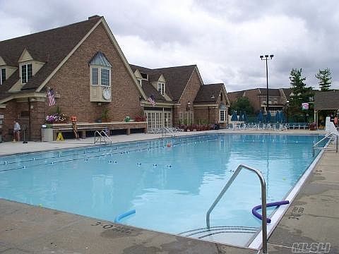 1st image of 1305 Estates Ln #1