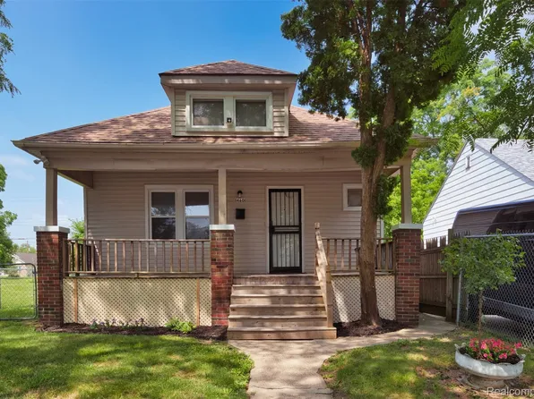 14601 San Juan Dr, Detroit, MI 48238