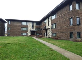 6806 W Lode Dr APT 1B, Worth, IL 60482