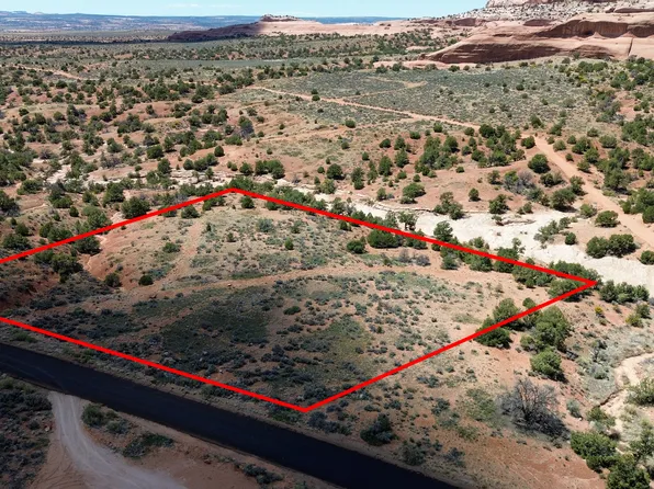 148 S Joe Wilson Dr #Y, La Sal, UT 84530