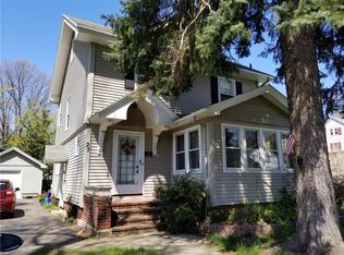 27 Elgrove Rd, Rochester, NY 14617