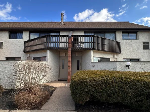 1071 Lancaster Blvd APT 15, Mechanicsburg, PA 17055