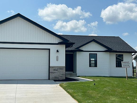 2nd image of 919 Indigo Dr