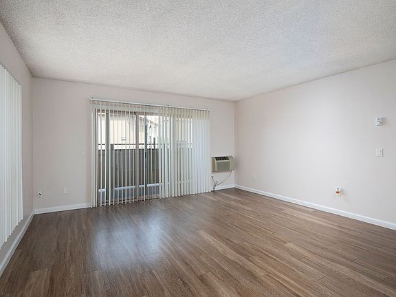 5th image of 9071 Dallas St #B34