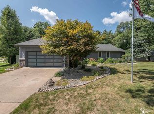 850 E Hurd Rd, Monroe, MI 48162