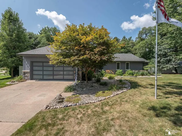 850 E Hurd Rd, Monroe, MI 48162