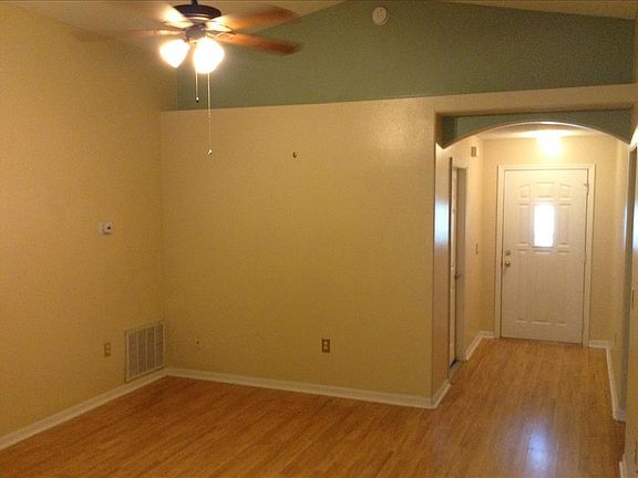 3rd image of 2940 Summer Winds Cir