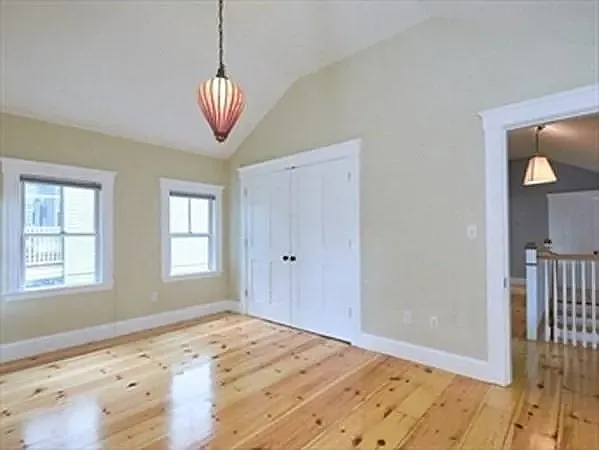 22 Amory St — Photo 4