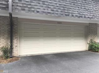 5225 Chemin De Vie NE, Sandy Springs, GA 30342