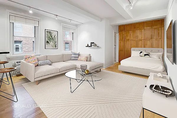 1st image of 155 E 49th St #8F