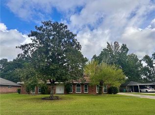 166 W Pinewood Dr, Slidell, LA 70458