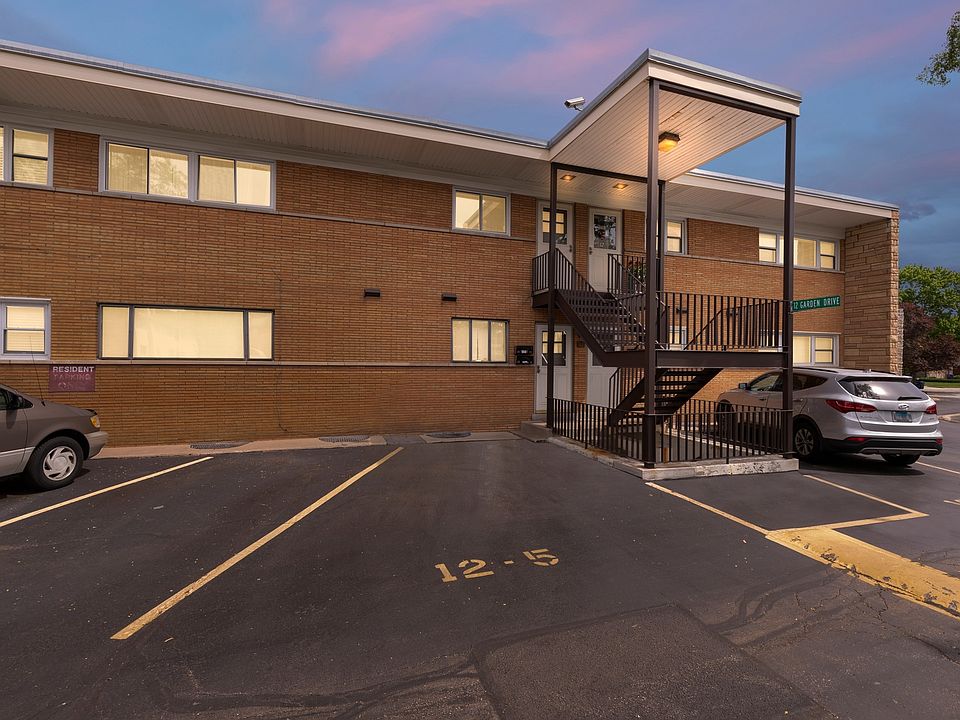1st image of 12 Garden Dr APT 5
