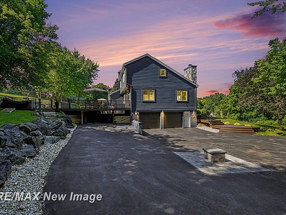 5th image of 7190 Dark Lake Dr