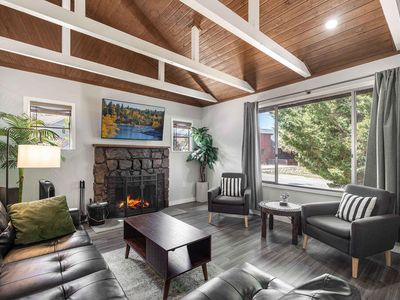 643 Villa Grove Ave, Big Bear City, CA, 92314