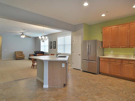 5th image of 9806 Lake District Ln