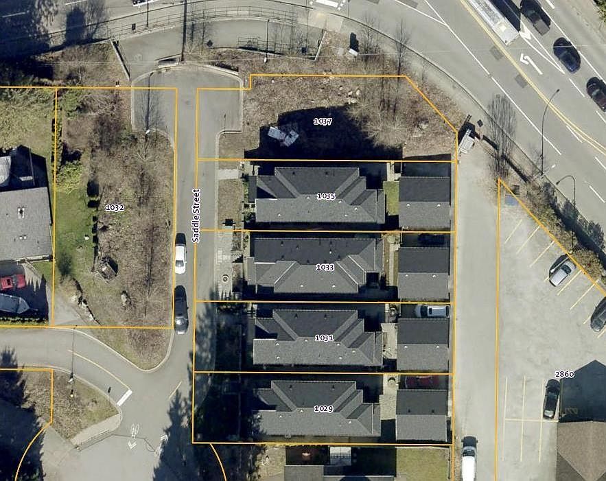2nd image of 1037 Saddle St