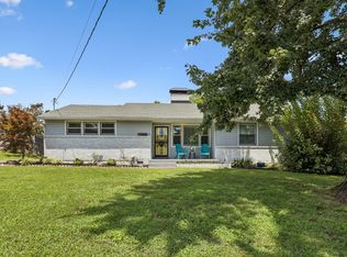5018 Bonnahill Dr, Hermitage, TN 37076