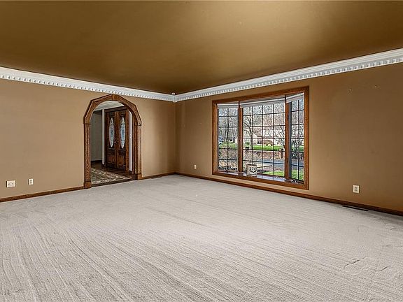 3rd image of 2741 Kimwood Dr