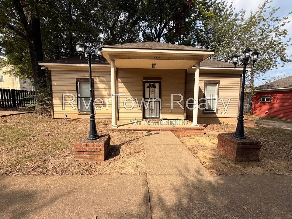 657 Gookin Pl