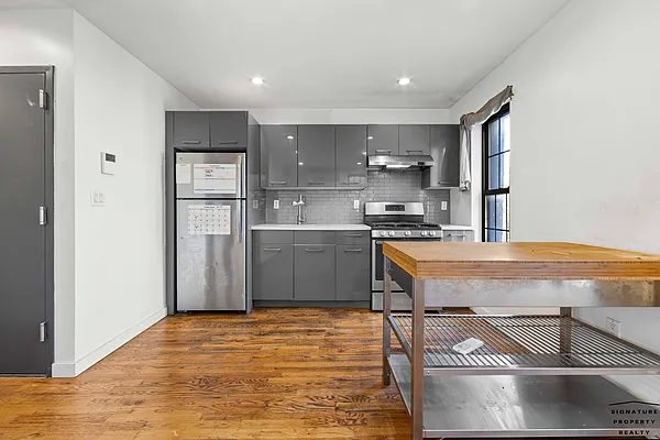 Rented by Signature Property Realty | media 11