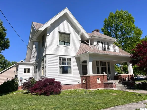 100 S Franklin St, Clayton, IL 62324