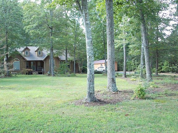 2nd image of 2495 Highland Ln