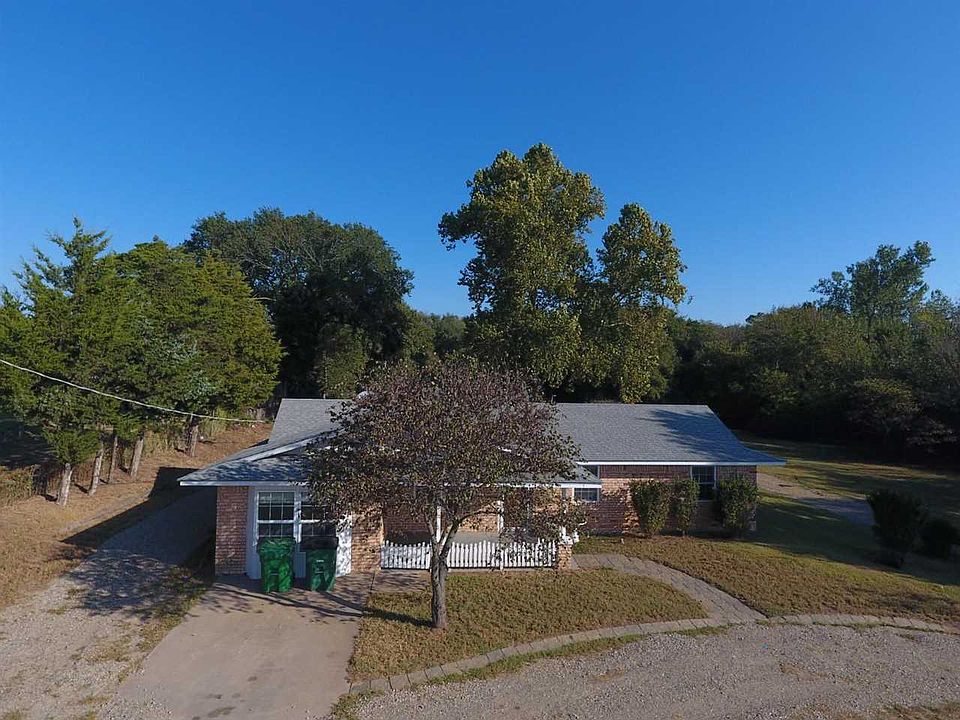 1st image of 523 W Knipe Ave