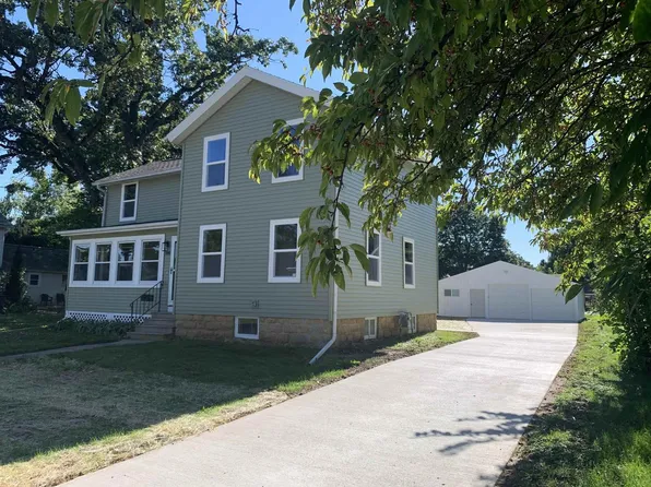 449 Selden Street, Columbus, WI 53925