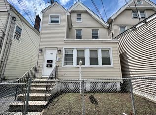 533 Valley St, Orange, NJ 07050