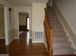 5957 Woodfield Dr, Kernersville, NC 27284